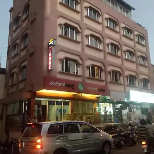  Lodge Sangeeth